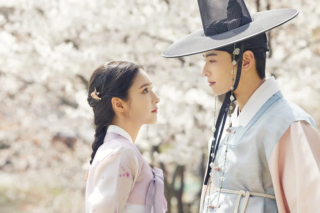 Rookie Historian Goo Hae-ryung